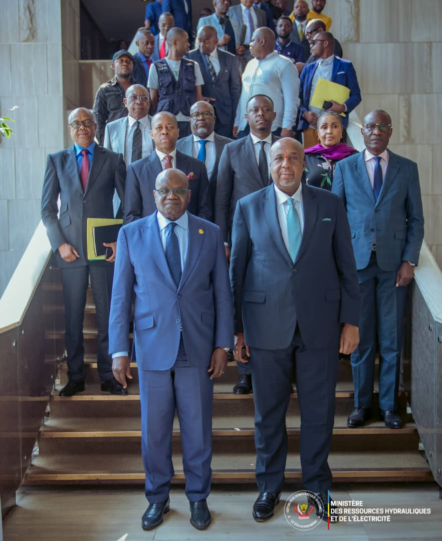 Kinshasa-Brazzaville : signature d'un accord de partage de 30 MW d ...