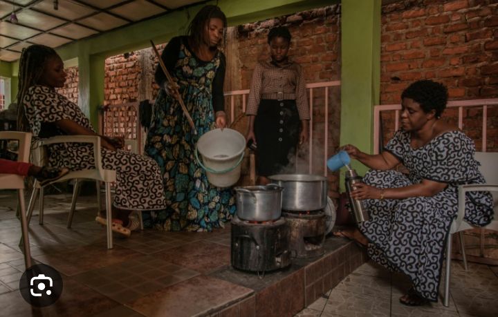 La valorisation du travail des femmes au foyer, pilier indispensable de ...